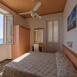 Miramare Di 2* 瓦里格提