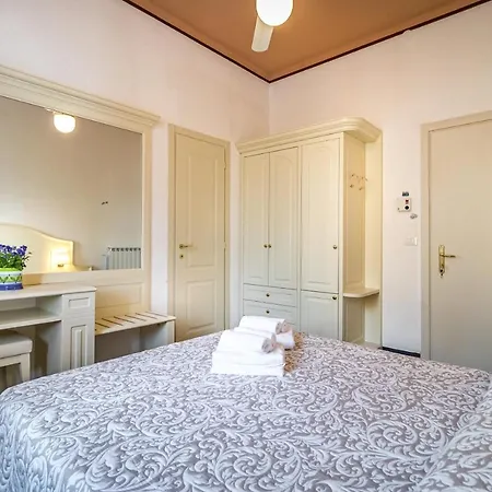 Miramare Di 2* Varigotti