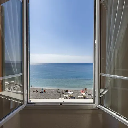 Miramare Di فندق 2*