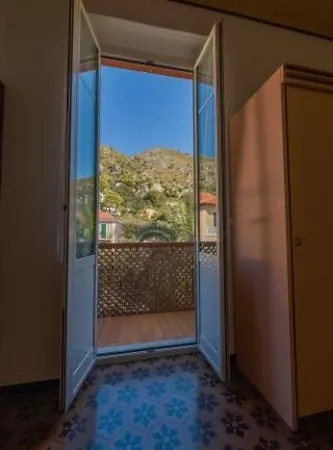 Miramare Di Szálloda Varigotti