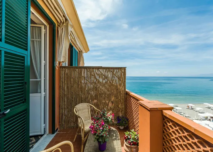Miramare Di Hotel Varigotti