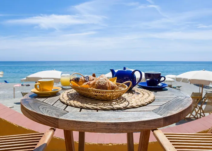 فندق Miramare Di 2*